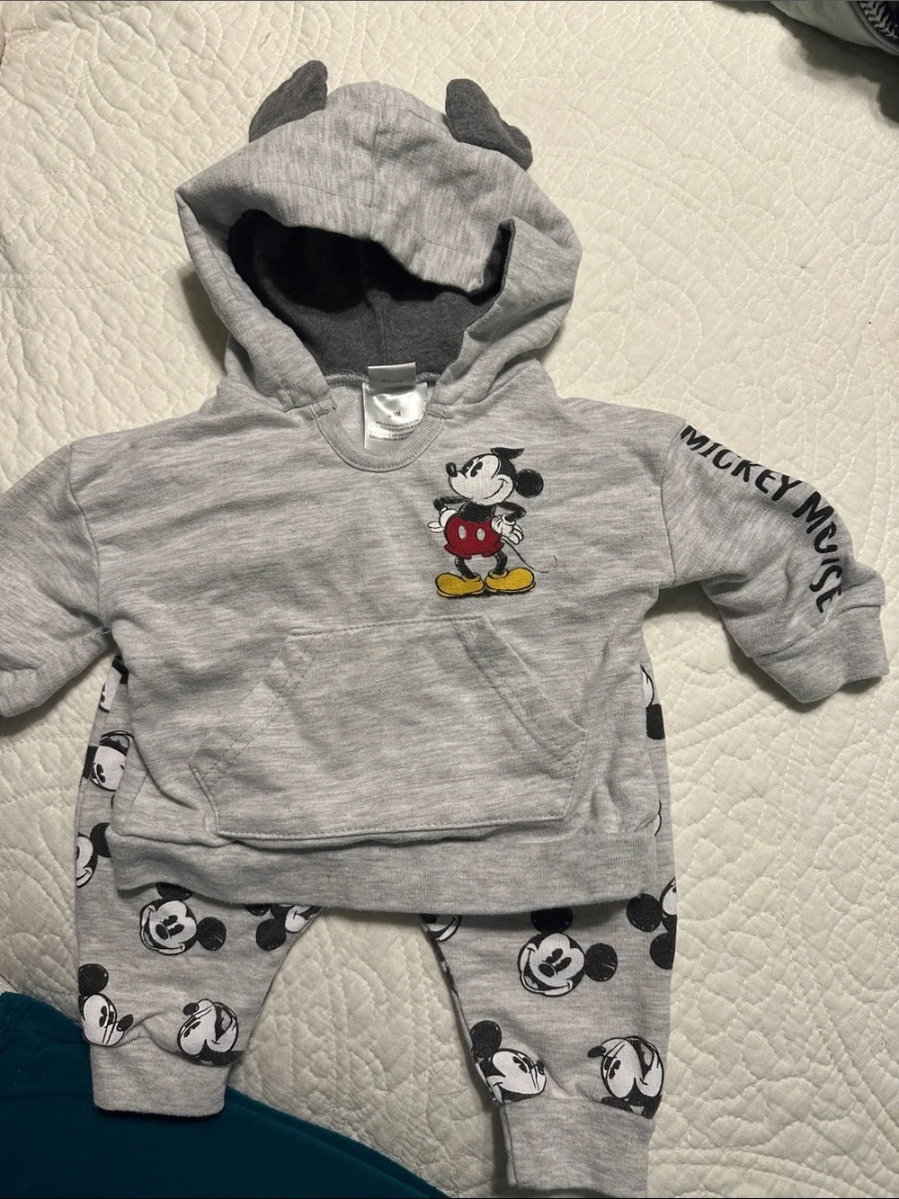 0283 Disney Gray Mickey Mouse Hoodie & Jogger Set size 6-9 months
